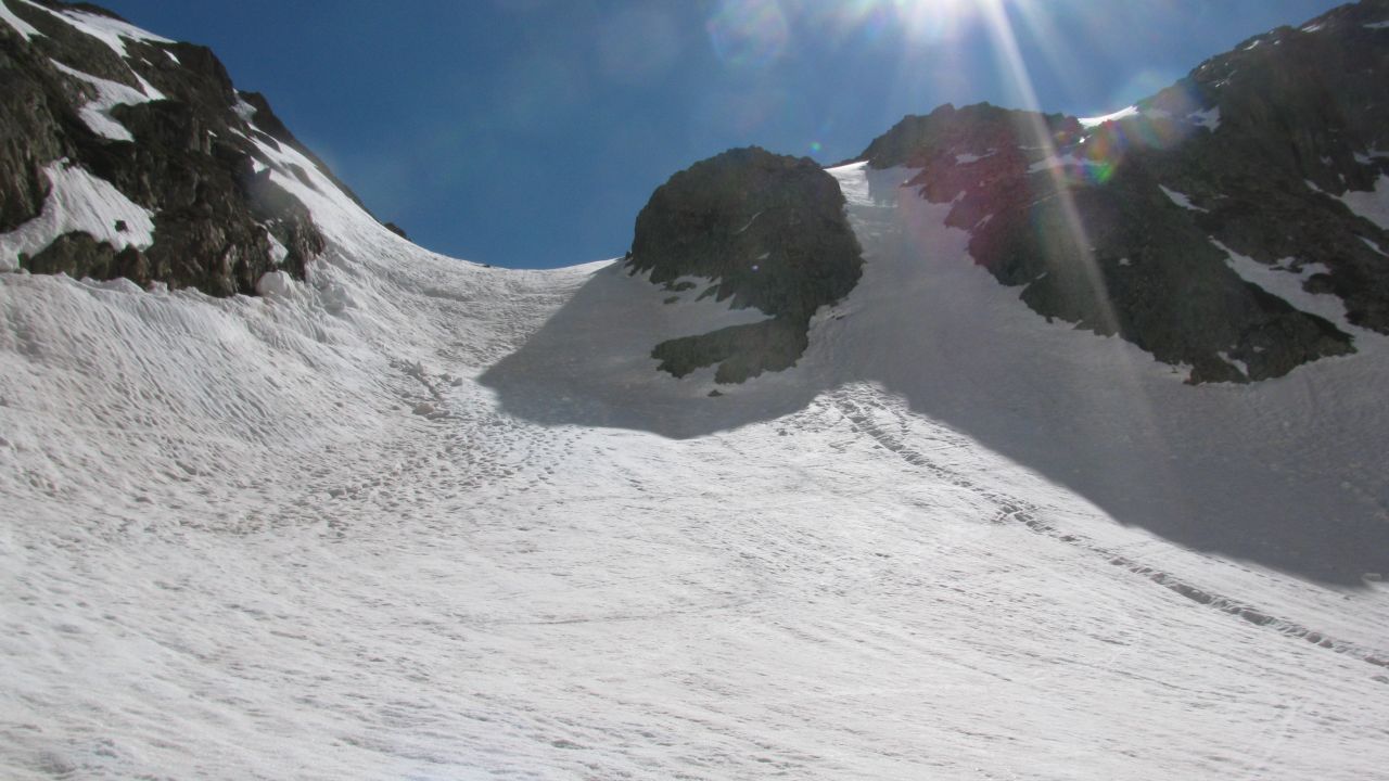 #8 Couloir : Au dessus de l Couloir : Au dessus de l'étang d'Estats, sur la voie normale