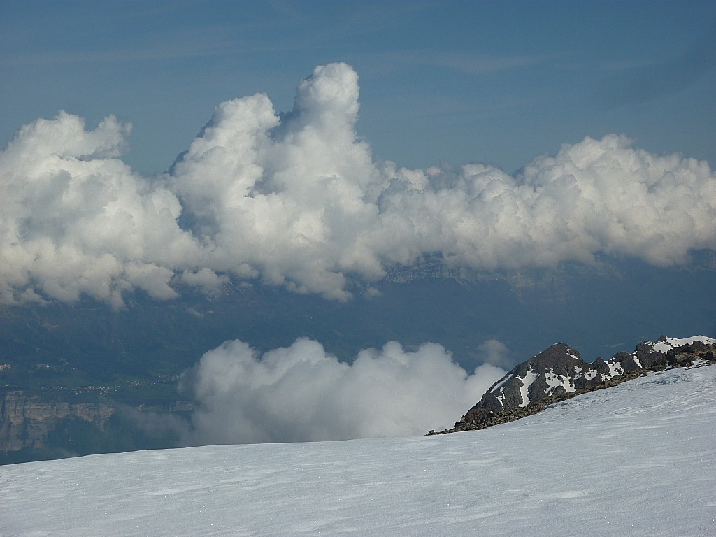 Sous le sommet : Cumulus en formation sur la Chartreuse