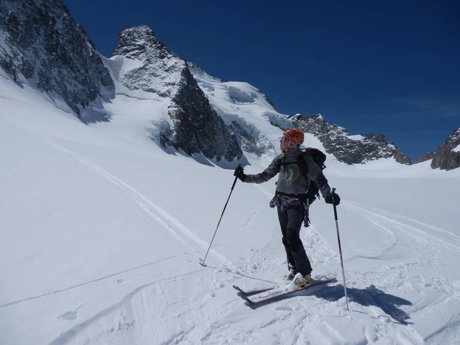 Ski sur glacier : C'est le pied !  (beaucoup plus rapide qu'à pied en été)