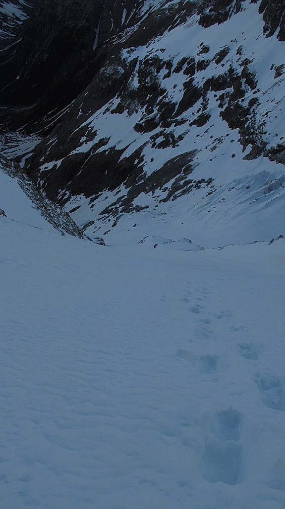 Glacier Long : Premier tiers, le vide se creuse