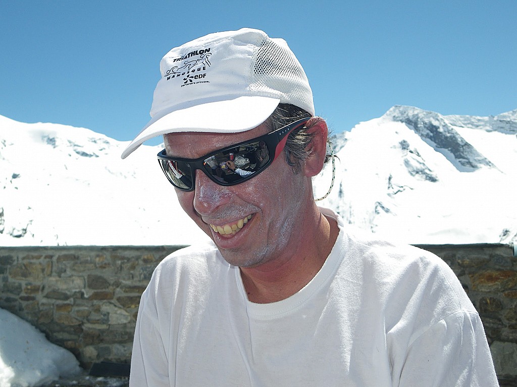 Refuge Tacshhutte : Jour 3 - Ca relève de la cuisson à petit feu. La creme solaire est mise à rude épreuve. Hein, Julien ?