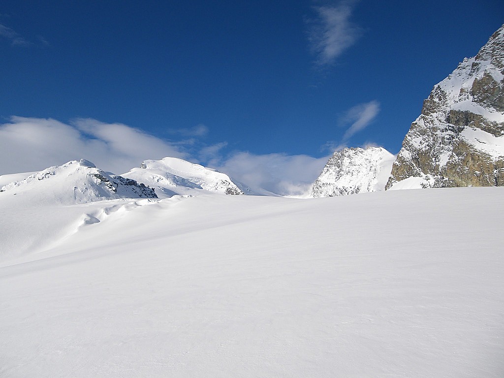 Sommet Stralhorn : Jour 2 - superbe objectif. Exactement pour notre niveau.