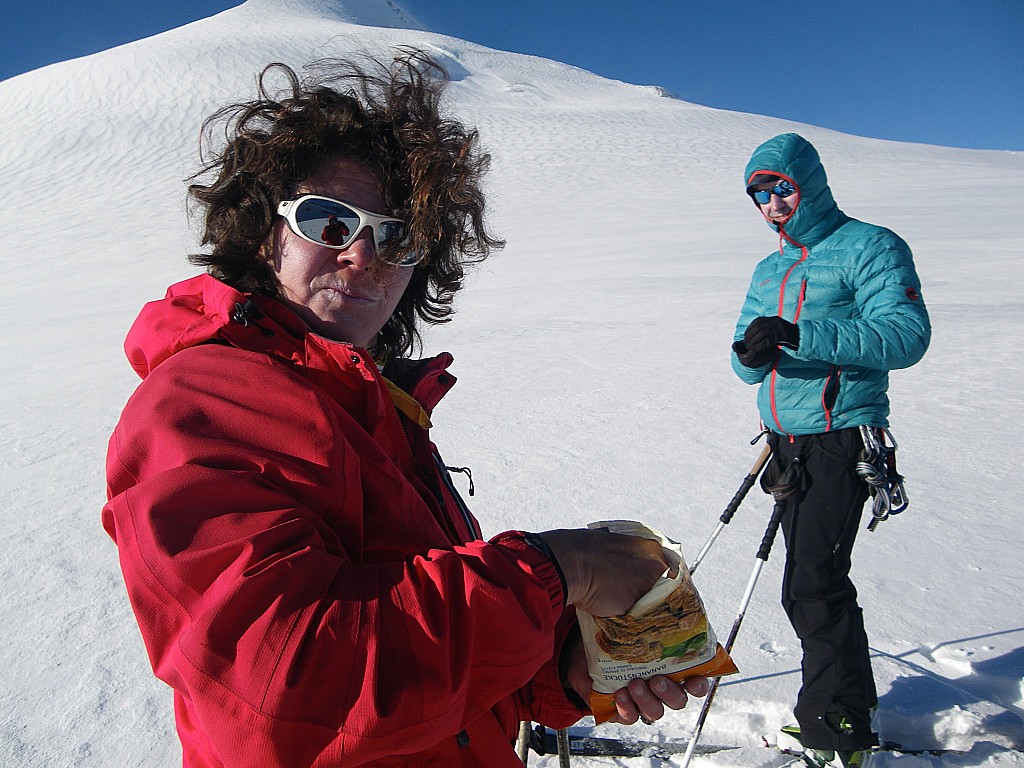 Allalinepass : Jour 3 - Décidément, on aura beaucoup casser la croûte dans ce raid. Même dans le froid.