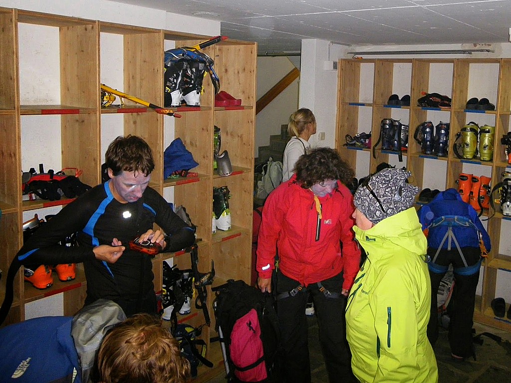 Refuge BrittanniaHutte : Jour 3 - Toujours aussi classe les Hutte Suisse ! Journée creme solaire obligatoire.