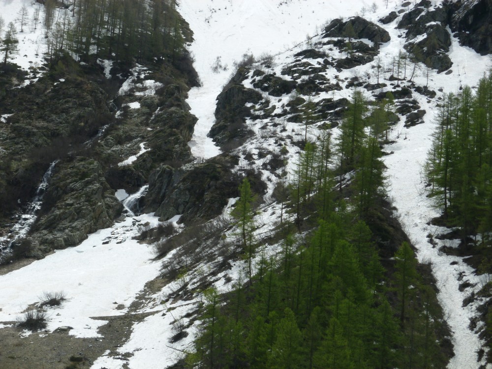 passage Alpe de Clapouse : en restant bien haut rive gauche