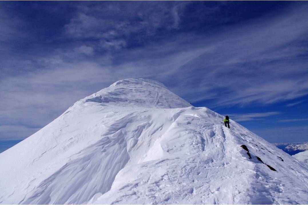 Crête sommitale au Cevedale 1 : Arrivée skis aux pieds au sommet du Cevedale 1... moment émouvant où le sommet nous donne tout ce qu'il est...