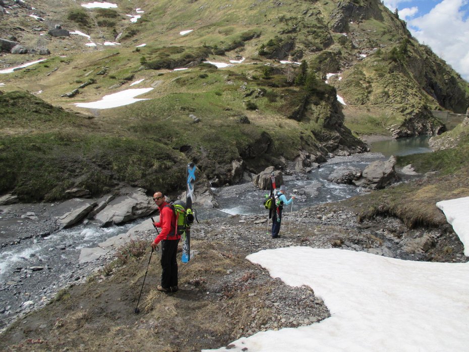 Tour Sallière : fin du ski, une longue descente/portage s'annonce...