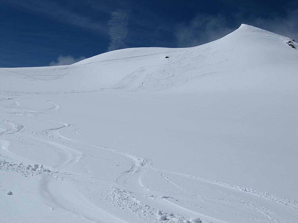 Une bonne poudre tassée : en cours d'humidification.