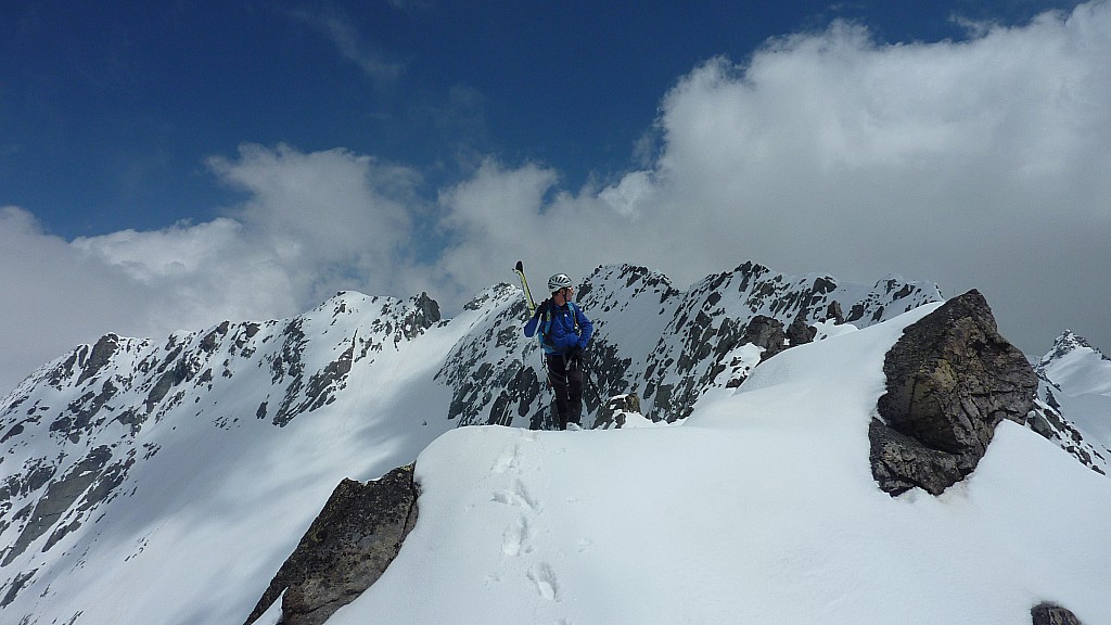 Sommet du Roc des Saints Pères : Alex au sommet