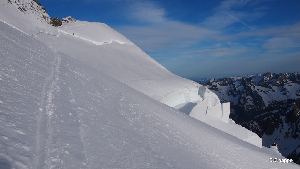 arrivéeau Dôme : et passage en skis de la rimaye