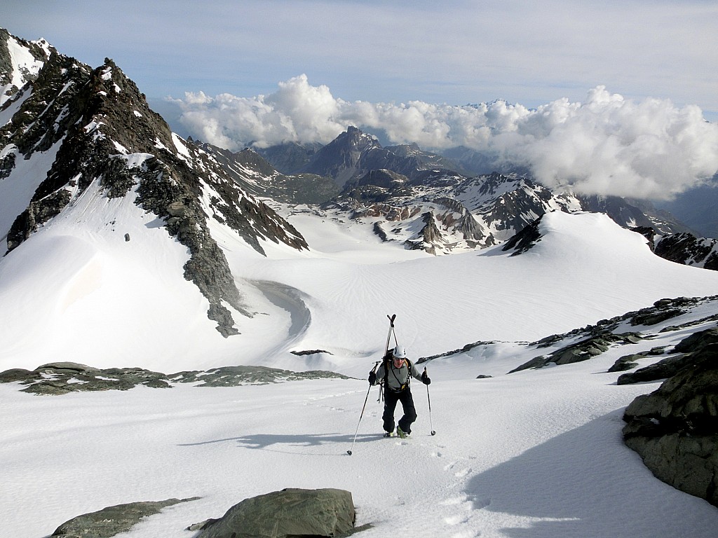 Mont de Gébroulaz : arrivé au sommet avec le glacier du Gébroulaz en toile de fond