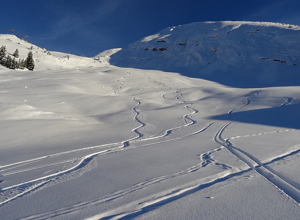 Merdassier : La combe de la piste , pas trop tracée.