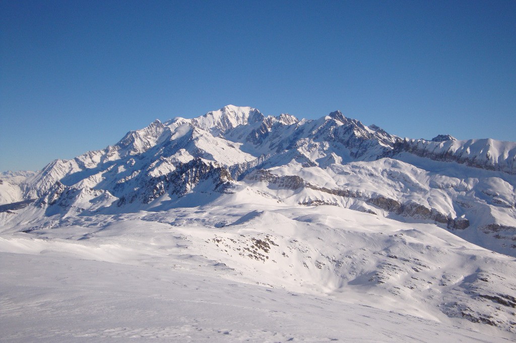 Mt Blanc omniprésent, col de la Cicle au 1er plan