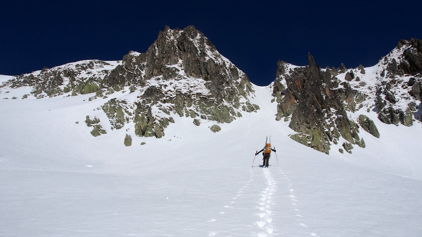A l'assaut du couloir Sud de Colomban.