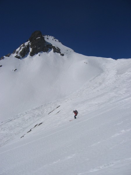 Aiguille de Morges : Sous la belle face en 4.2 de l'aiguille de Morges, qu'on reviendra faire...