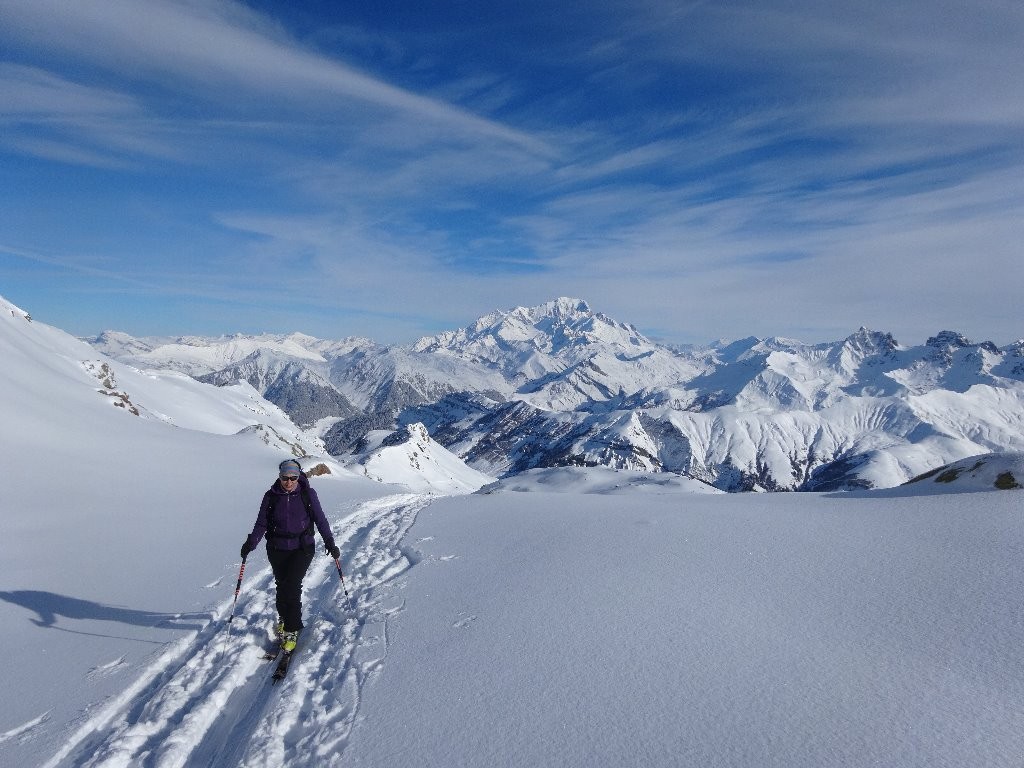 Isabelle et le Mont Blanc en arrière plan 