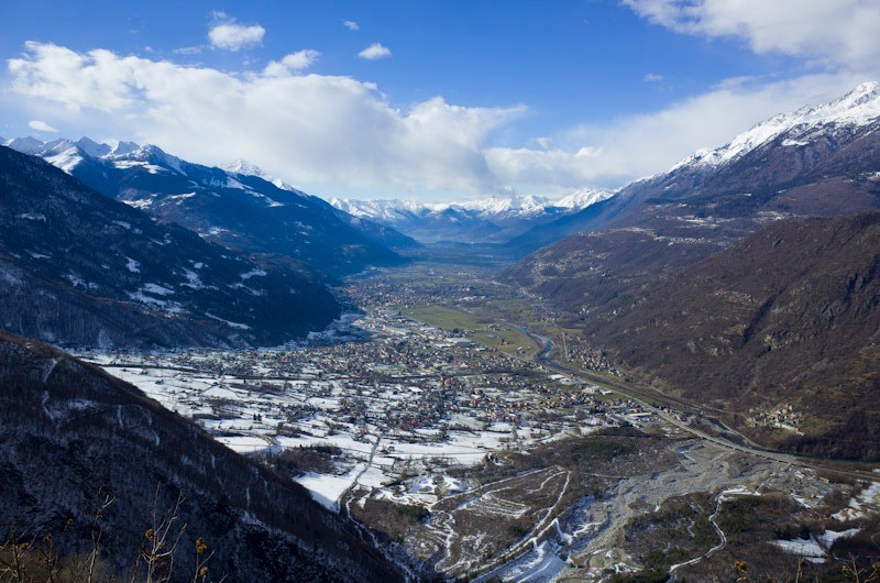 Vue vers le bas Valtelline et le lac de Côme