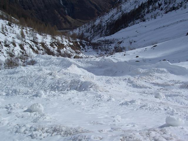 Avalanches : Des petits restes d'avalanches..3 fois rien..