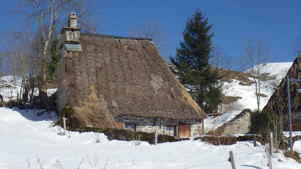 village de Neyrevèse
