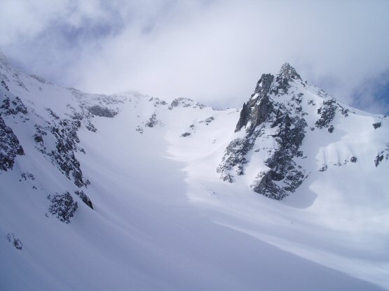Breche du frêne : combe encore vierge à midi