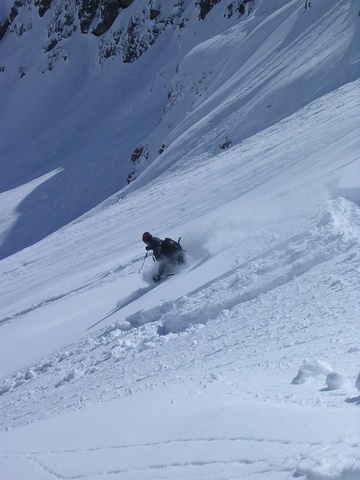 Combe N de Tavaneuse : Grosse poudreuse pour Laurent