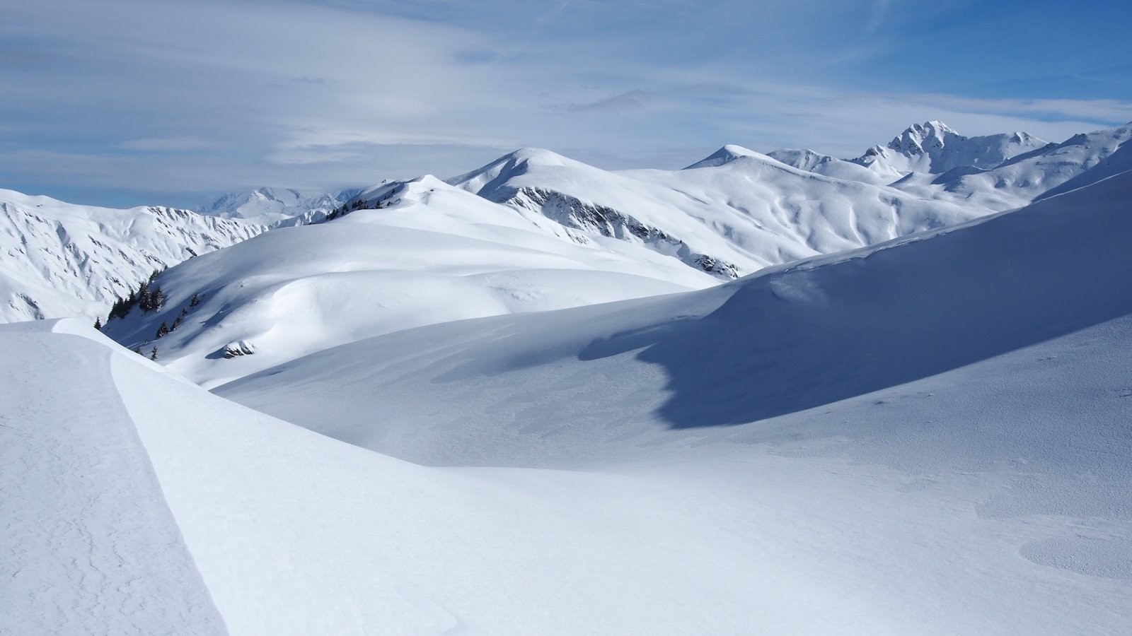 Ballade sur les crêtes après Roc Marchand.