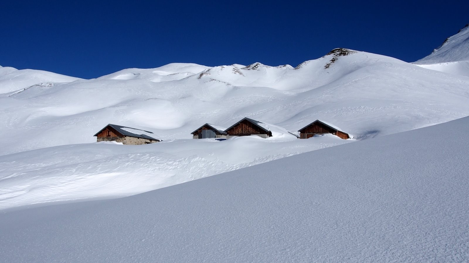 Les chalets du Boulissoir (2080 m).