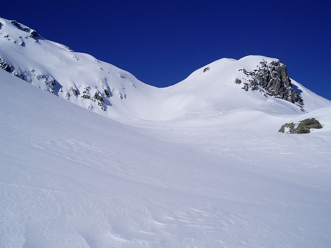 Le col? : euh, c'est celui-là le col de la porte d'Eglise??