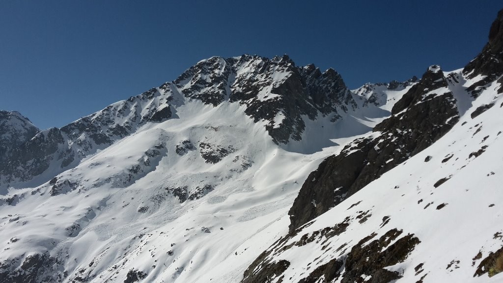 Avalanche sous le Pic de Mirebel