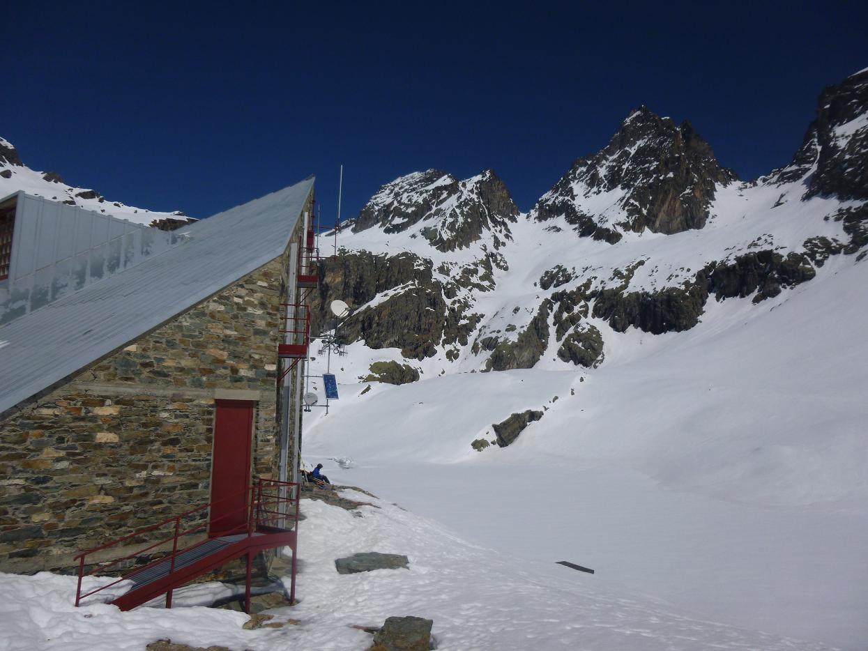 refuge vallanta et nos deux magnifiques déscente sw du jour