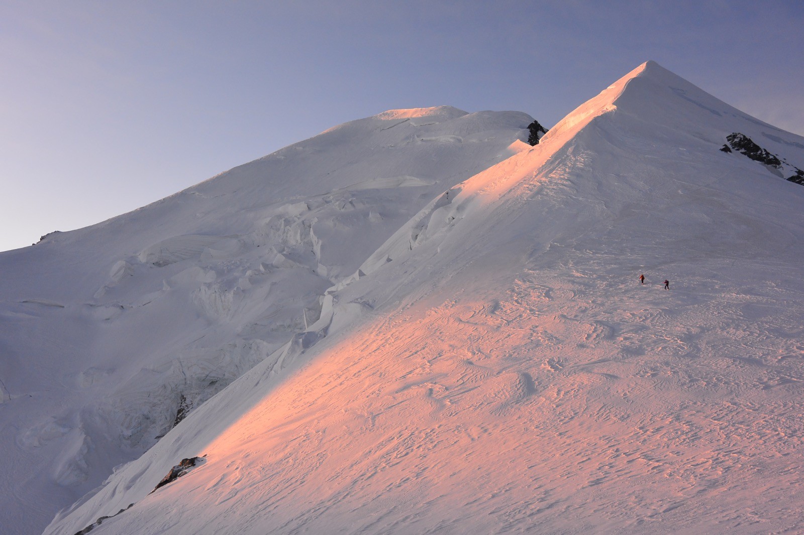 Premiers rayons sur l'Arête des Bosses