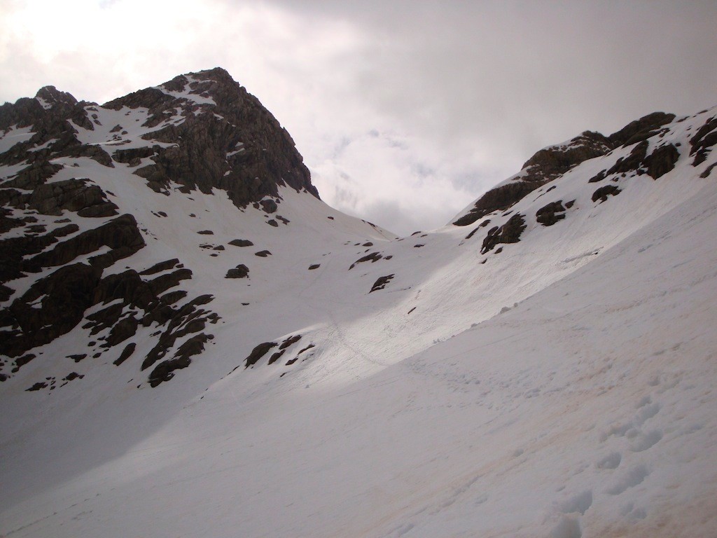 La pente pour accéder au col des Sarradets