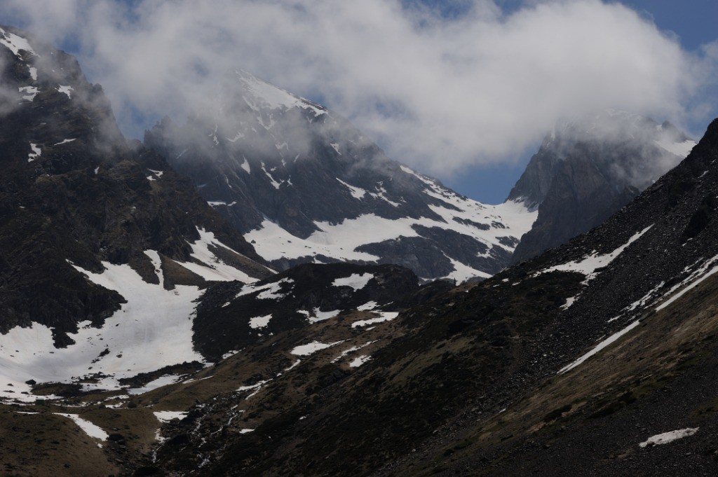 #8 Cabanes de Barbat et sommet depuis le leiu de déchaussage Cabanes de Barbat et sommet depuis le leiu de déchaussage