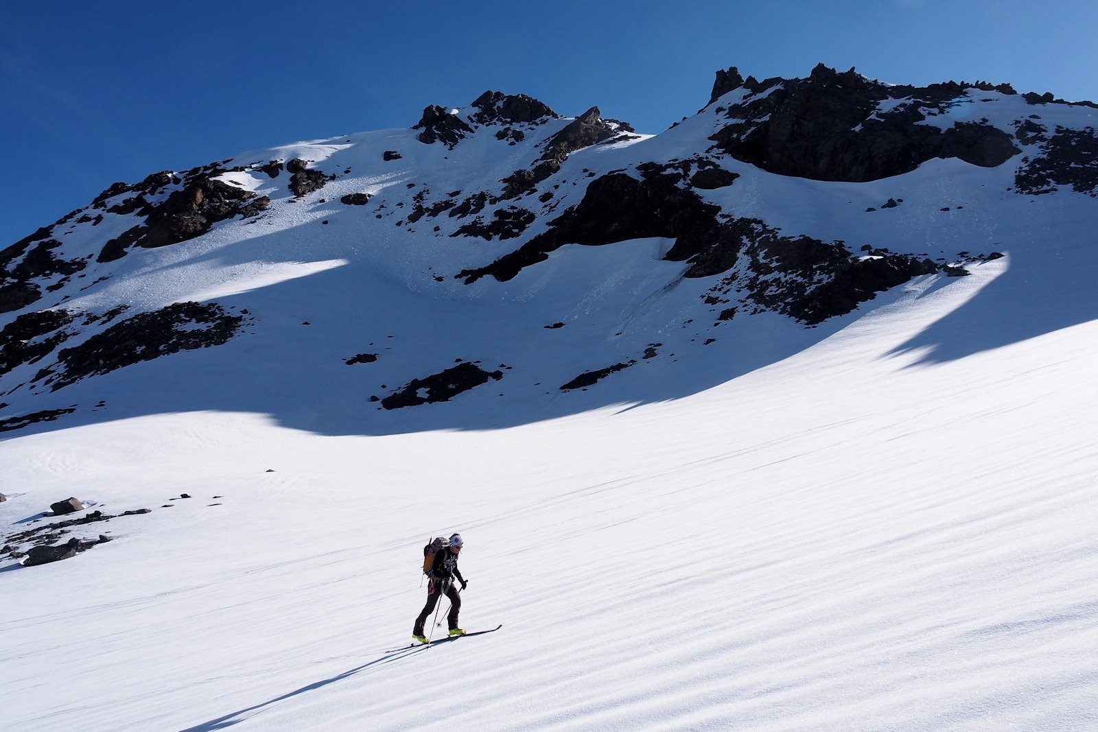 Sous la Pointe de Thorens versant Sud.