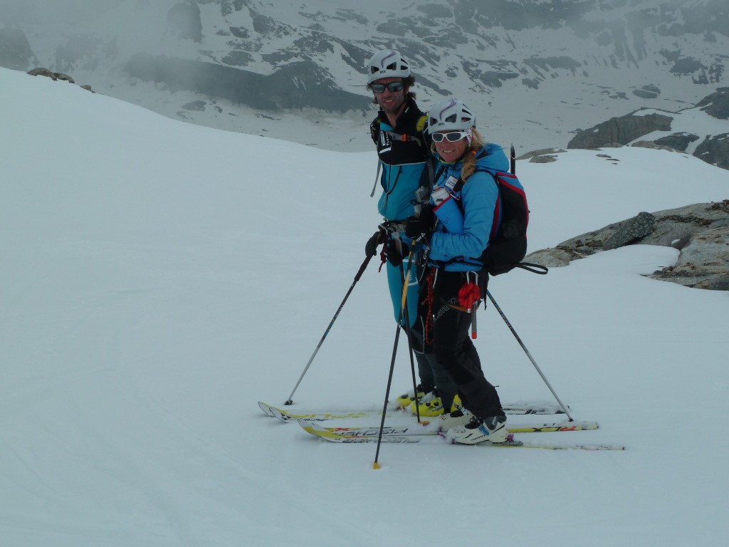Descente de la Disgrâce, plaisir partagé d'une descente en bonne neige.