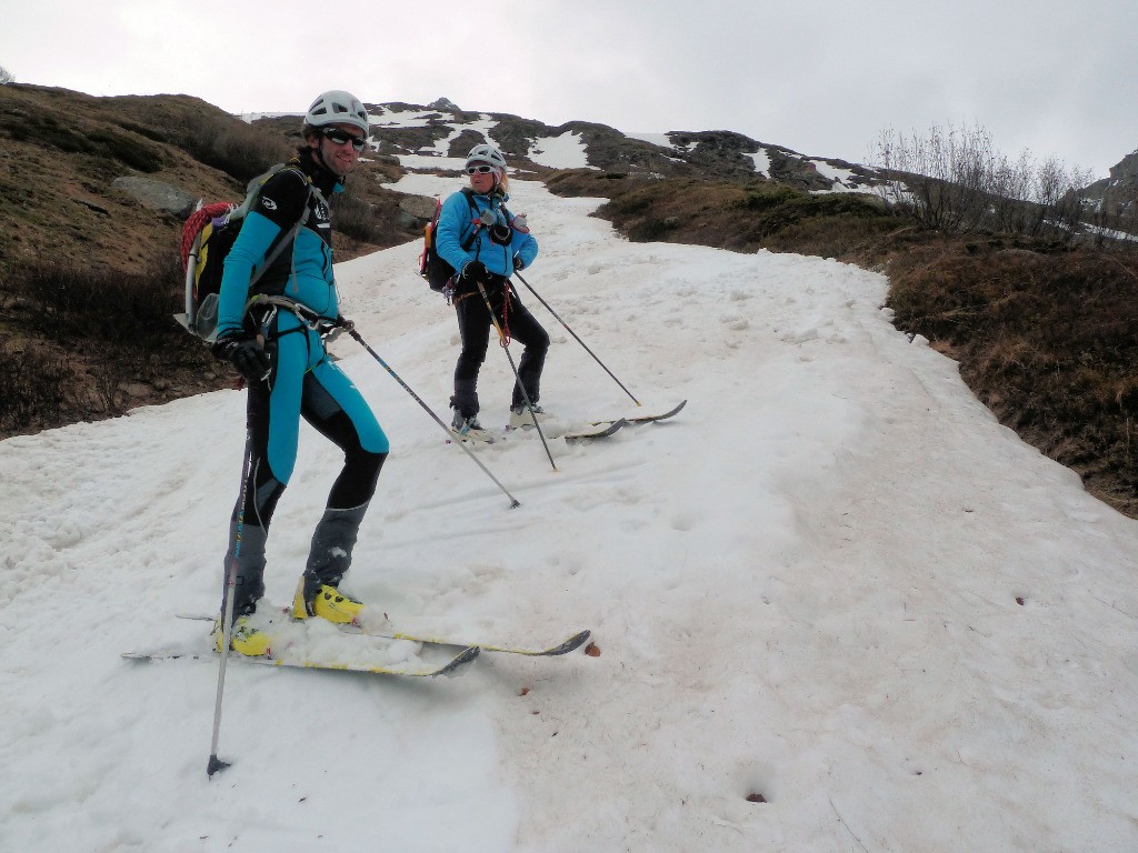 Là c'est la fin de la descente à ski, vers 2200m.