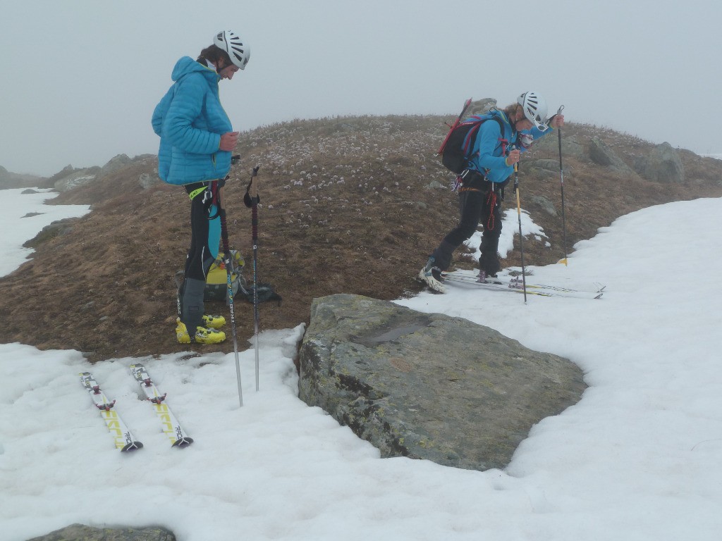 On chausse vers 2350 m.