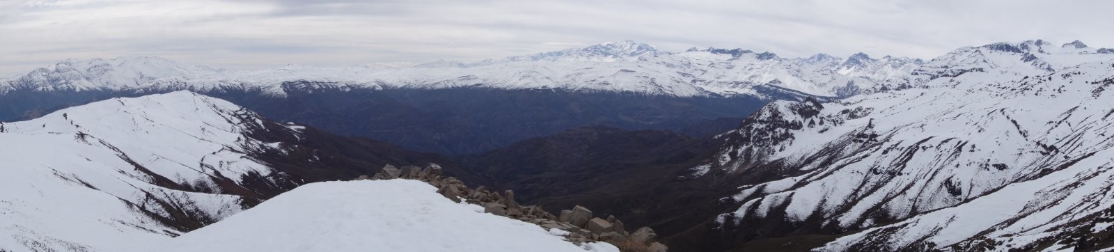 Panorama depuis notre dernier sommet, le premier étant à gauche de la photo