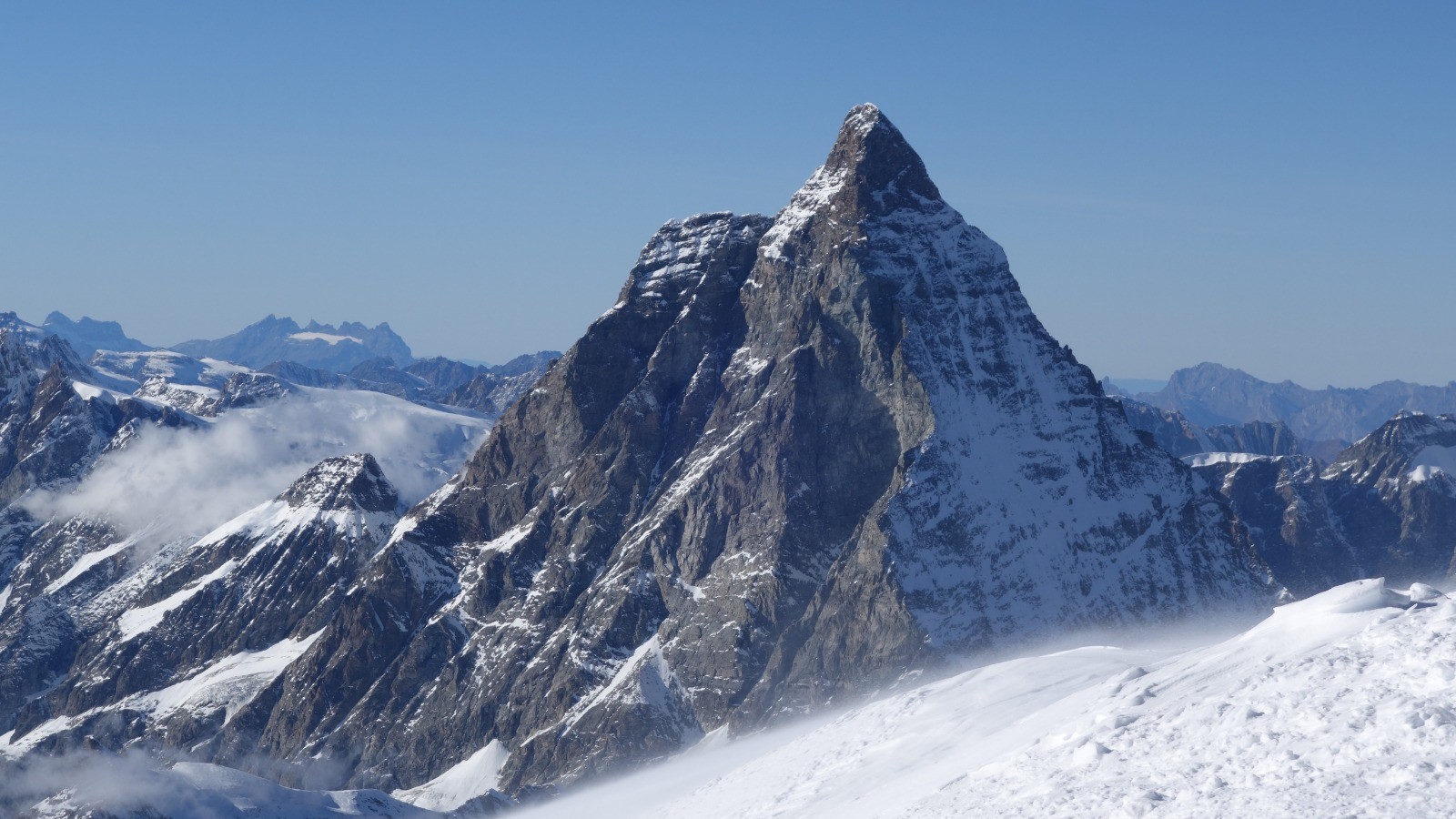 Cervin au téléobjectif depuis le sommet
