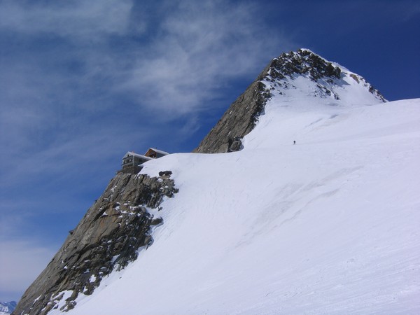Refuge Hollandiahutten : Perché à 3200m, on peut aussi l'atteindre par de vieux cables.