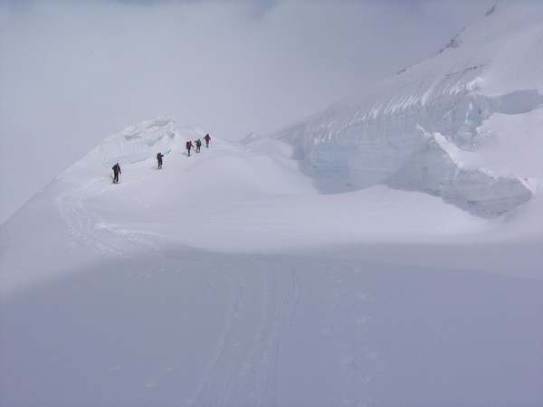 Un passage dans une crevasse : De bien beaux et gros glaciers...