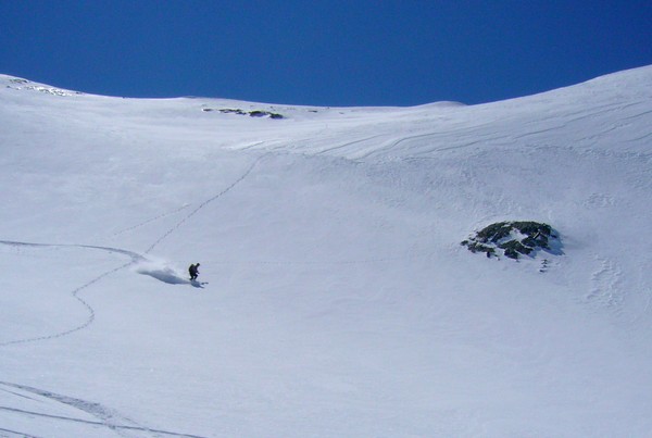 Pointe des Cerces : Du bon ski dans une pente nord gardant bien la poudreuse...