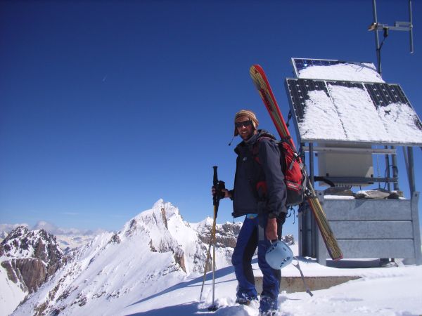 Sommet du Panestrel : La Font Sancte derrière, pour les skis on va aussi les redescendre, Faby fera quand même 5 virages au sommet