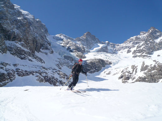 Descente : Descente glacier de l'homme, dans un cadre somptueux