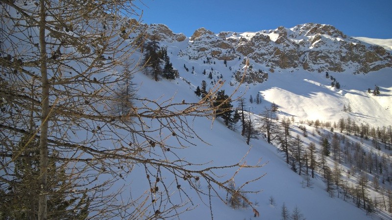 les cassures de la plaque à vent partie sous la Crête des Granges