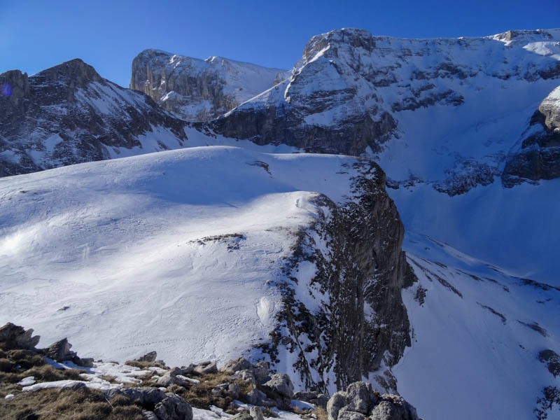 la tete de Chau et le Pic de Bure
