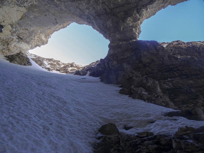 la corne vous regarde
