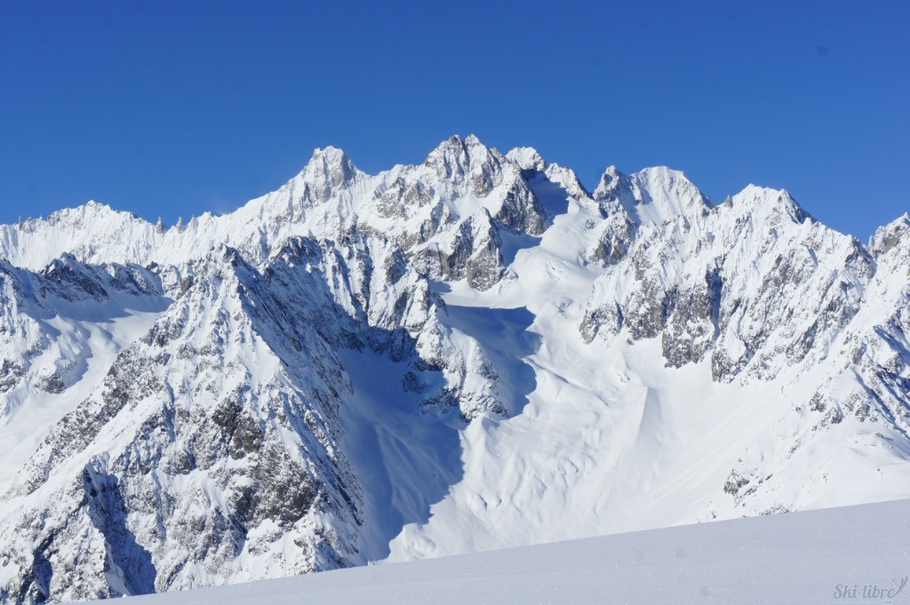 le massif du Mont Blanc coté Suisse