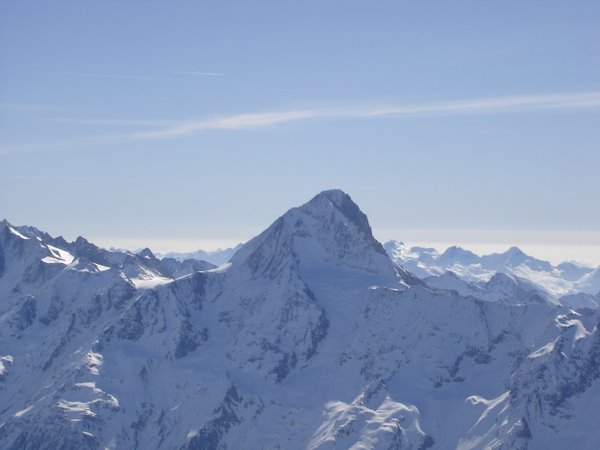 Bitschhorn : Le Bitschhorn depuis le Balmhorn