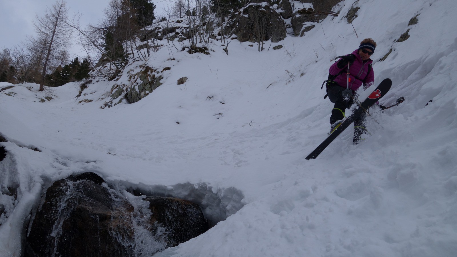 Prudence pour ne pas tomber dans l'eau!